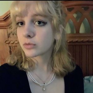 Meet your Posher, Micaelan